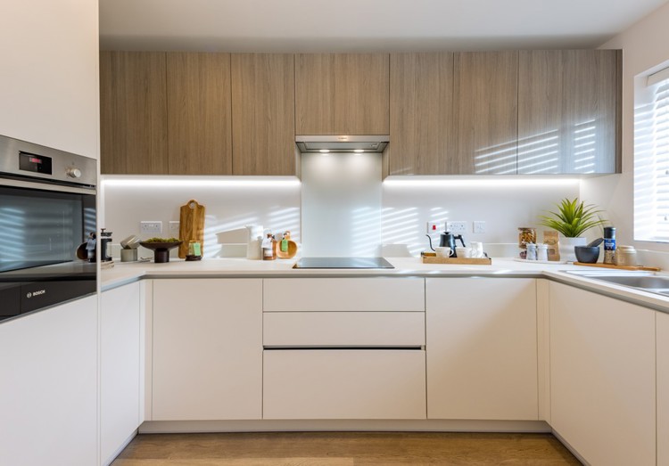 Ingatestone Grove Foxglove Kitchen (2)