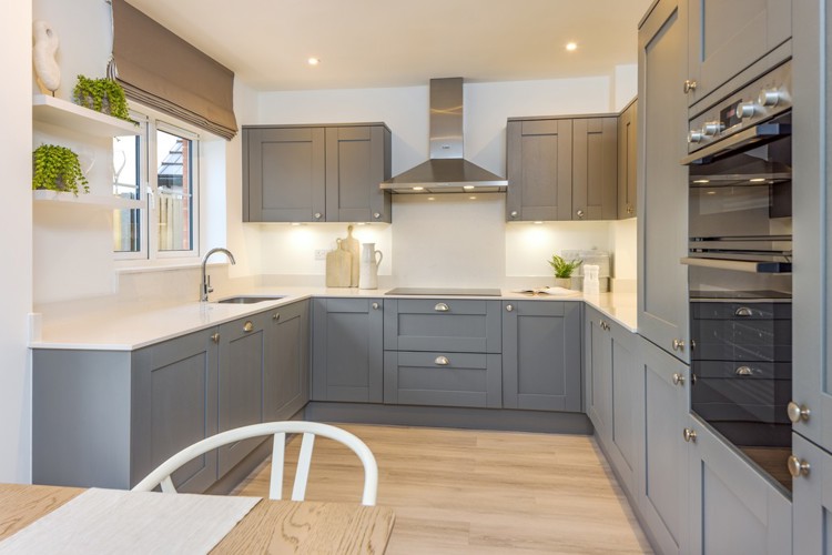 4 bed home kitchen in the poplar at The Oaks Wivelsfield