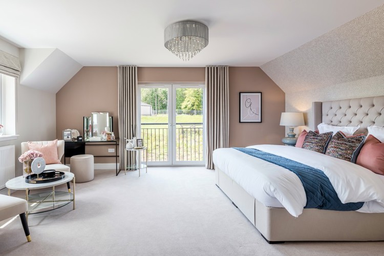 5 bedroom showhome | dual-aspect principal bedroom with walk-in wardrobe and luxury en suite