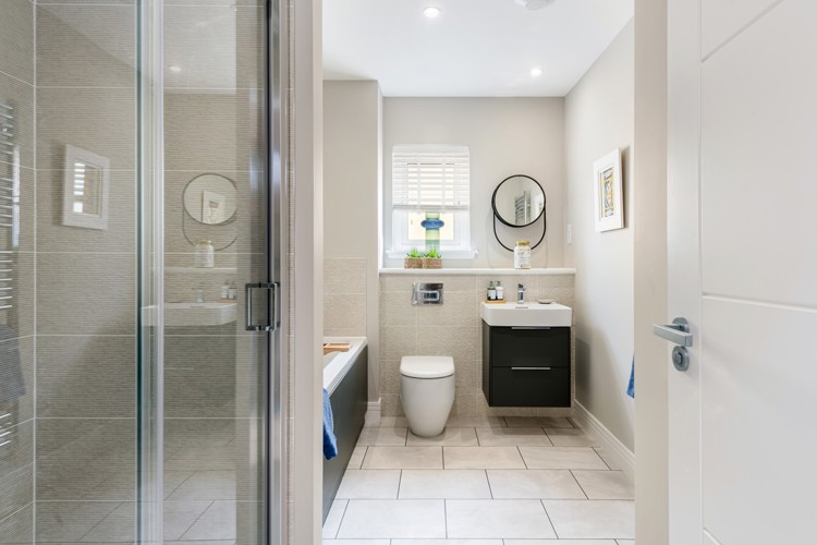 5 bedroom showhome | high specification bathroom 