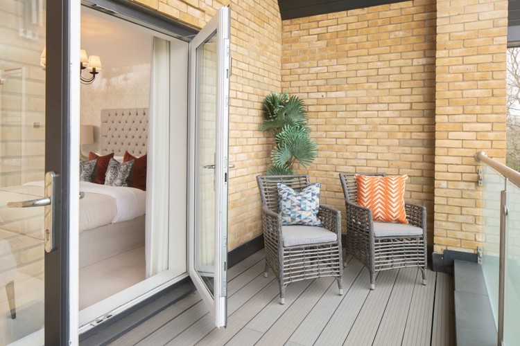 3 bedroom houses for sale Crowthorne