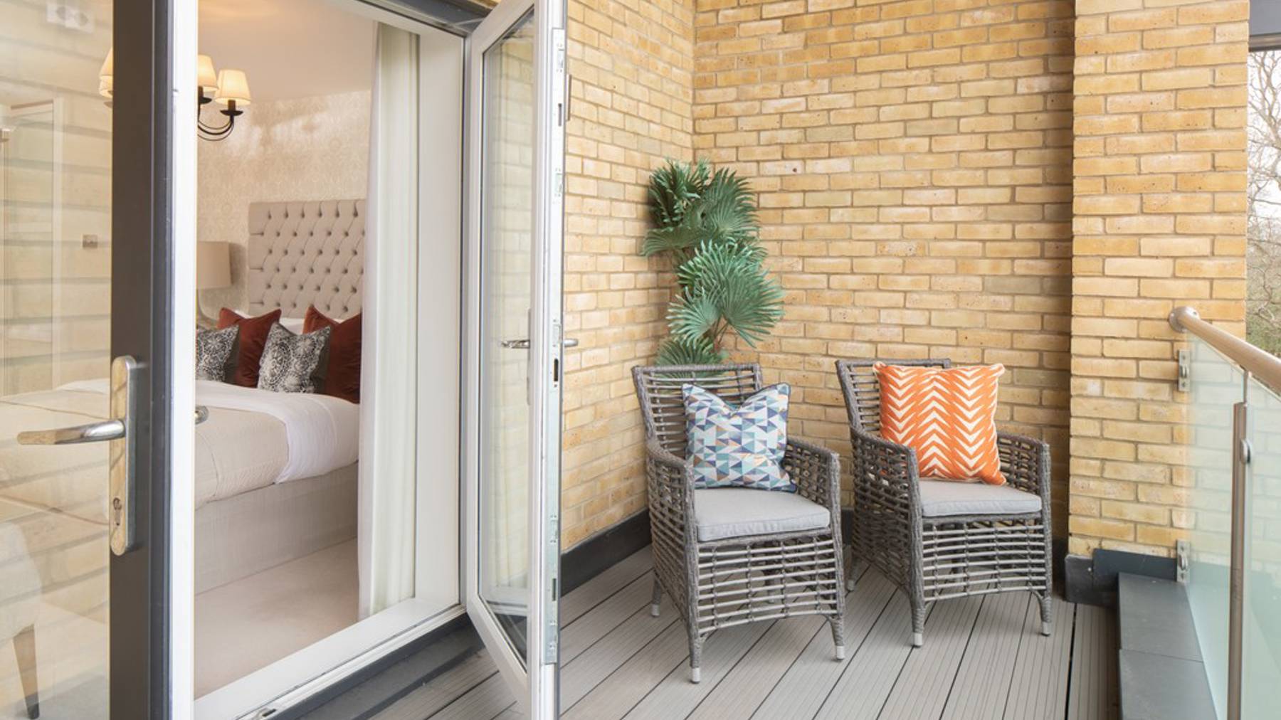 3 bedroom houses for sale Crowthorne