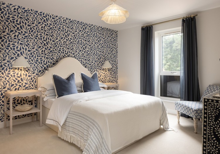 Bedroom of houses for sale Weybridge 