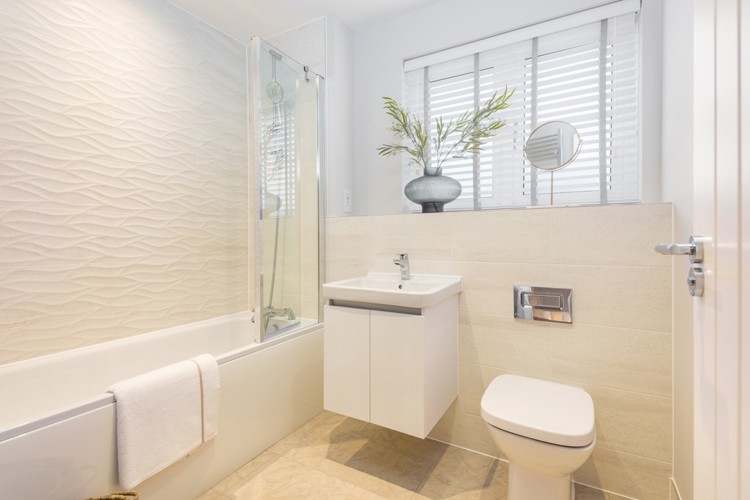 Houses for sale in Finchampstead, Wokingham