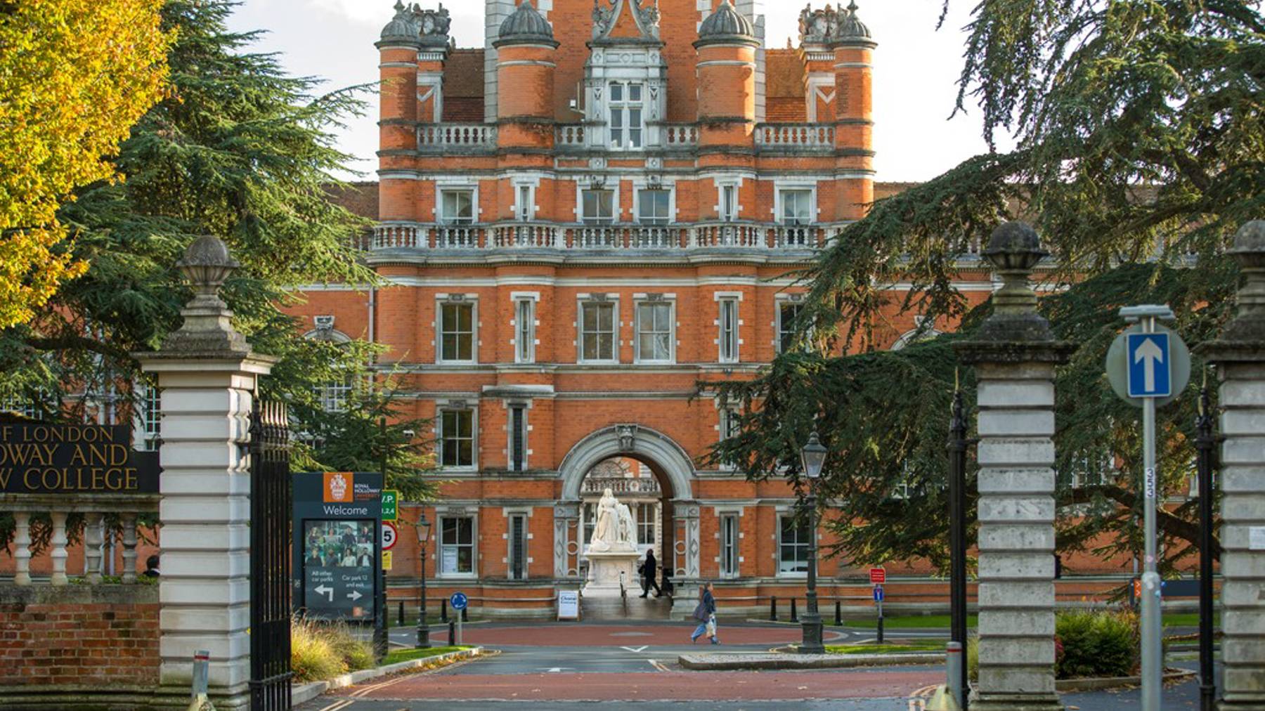 Local area photography for homes for sale in Egham