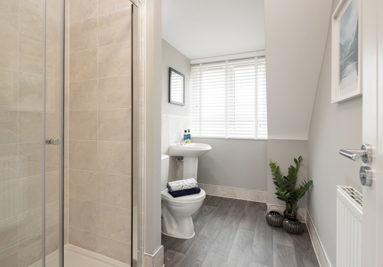 Cala at Hampton Lakes: The Hulsfield - bedroom 2, en suite