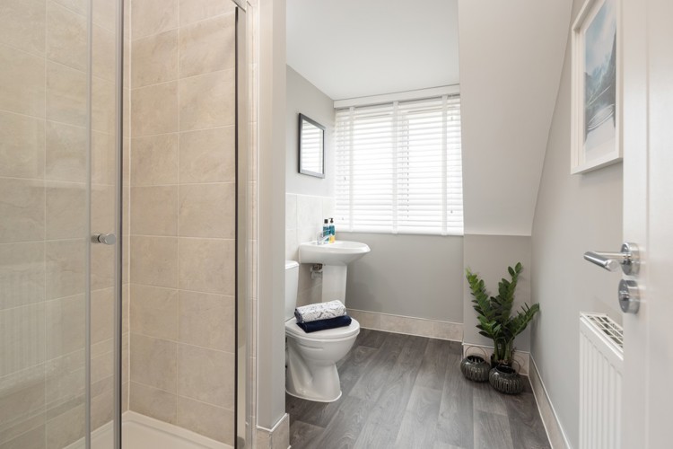 Cala at Hampton Lakes: The Hulsfield - bedroom 2, en suite
