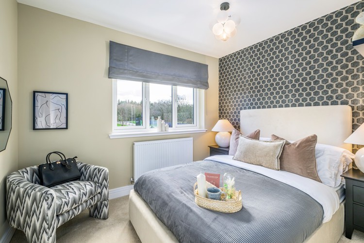 5 bedroom showhome | bedroom with fitted wardrobes and soft neutral décor
