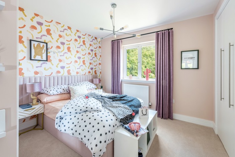 5 bedroom showhome | generous bedroom with built-in storage and soft neutral décor