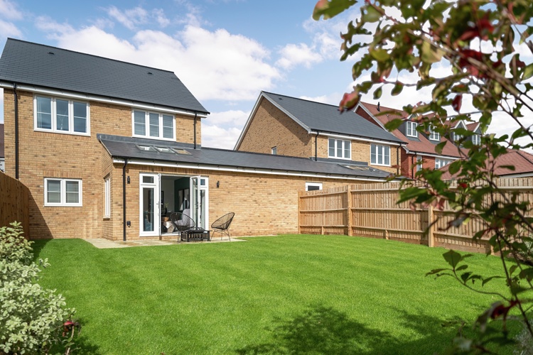 Vb1570237 7799 61 Plot 132 Aspen Park Haddenham Rear Garden