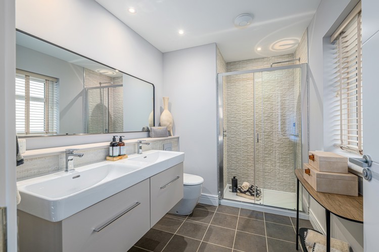 Vb5594960 20251112 Cala Homes Aurs Meadows Kennedy Bedroom 1 Ensuite 002 1600X1067