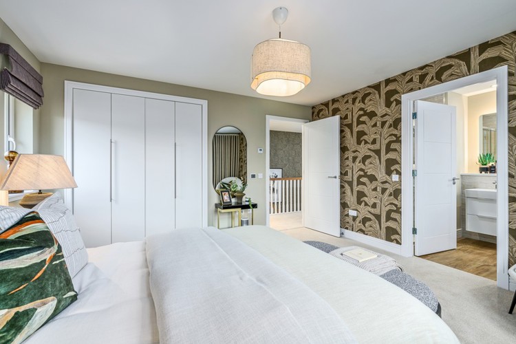 4 bedroom showhome | principal bedroom with en suite and fitted wardrobes