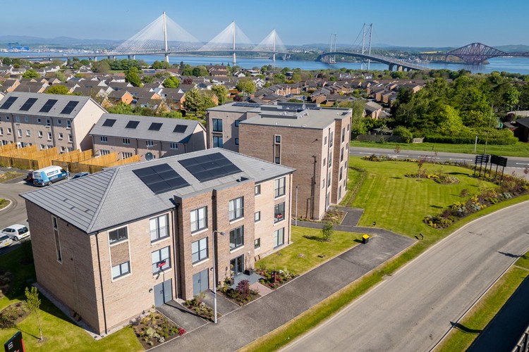 Rosebery Wynd - drone street scene.  Apartments and houses for sale in South Queensferry.