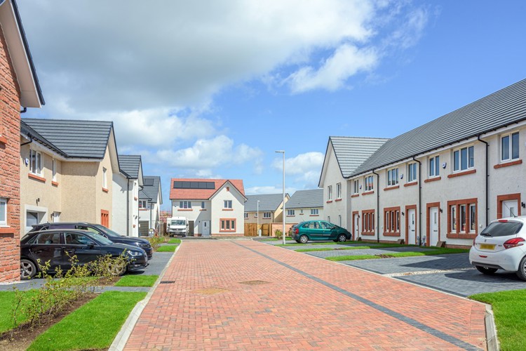 Cala Homes | Millgate Lawns Street Scene | 3 -5 bedroom homes in Winchburgh