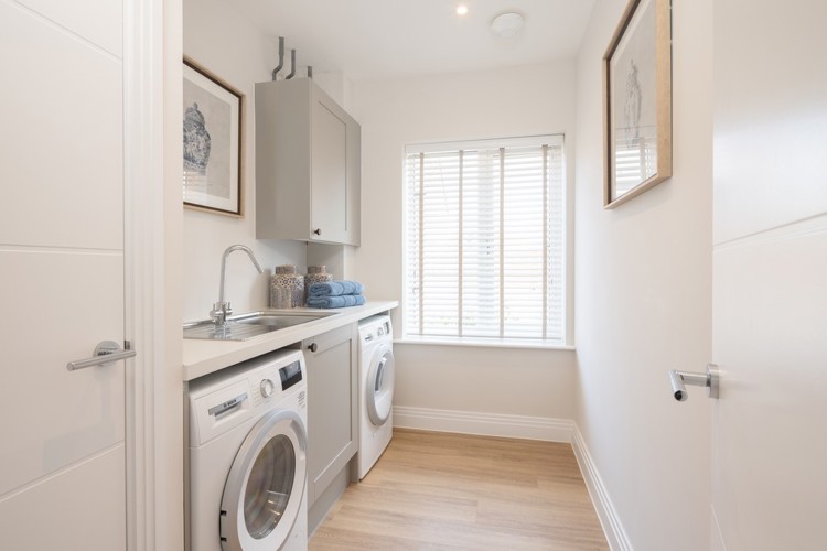 Utility room of 4 bedroom house for sale in Crowthorne, Berkshire