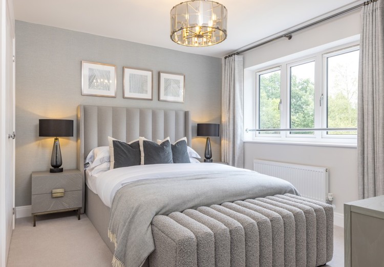 Bedroom of houses for sale in Crowthorne