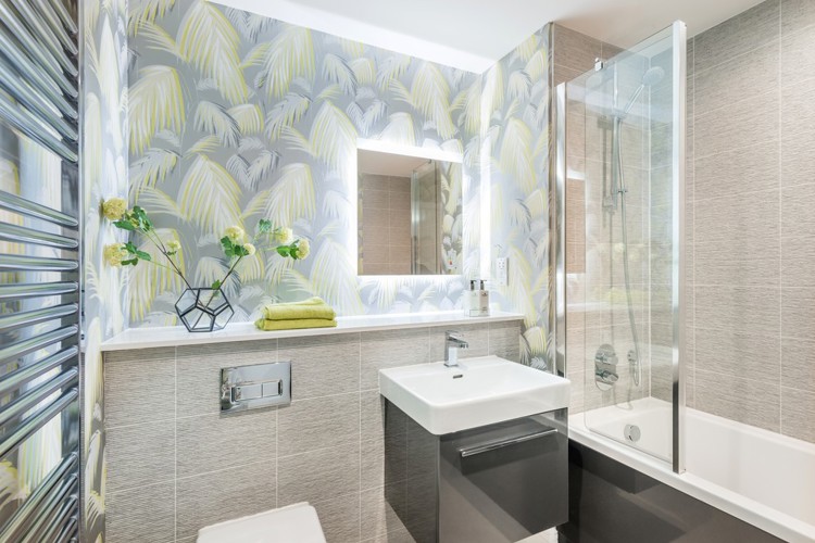 The Duffy | Family Bathroom