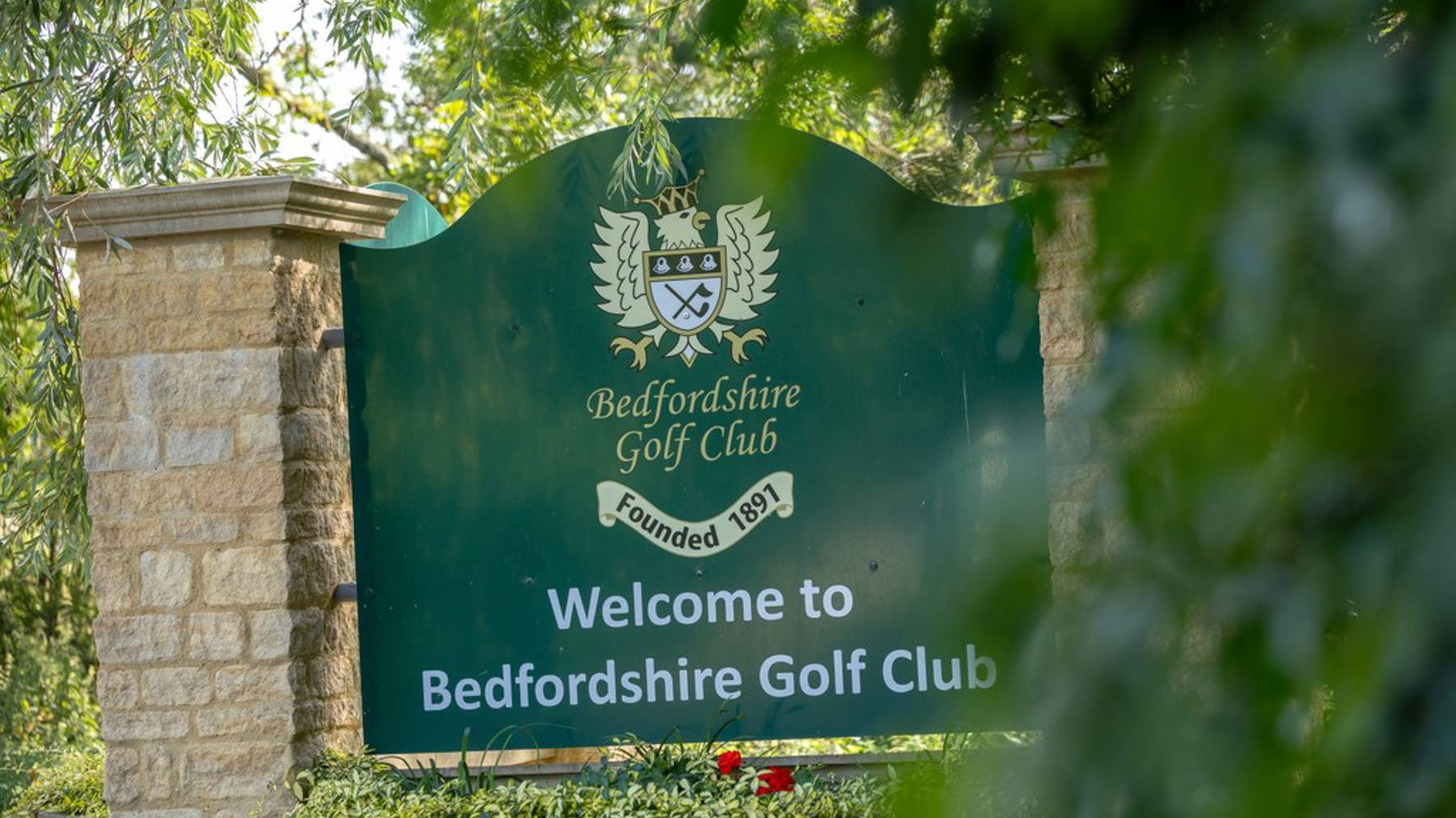 Bedford Golf Course Sign