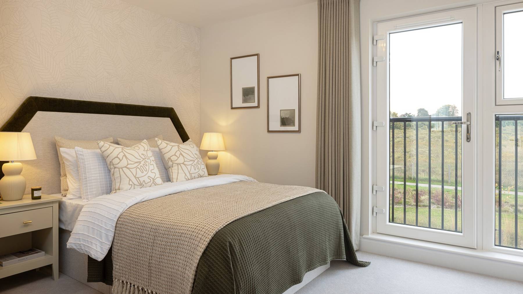 Bedroom of house for sale in Winchester, Hampshire