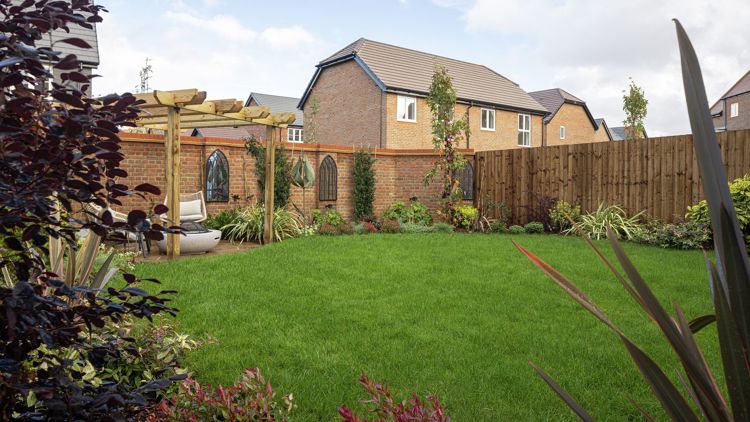 Vb2093912 8864 045 Plots175 176 CALA At Mowbray Horsham CALA SHC Rear Gardens