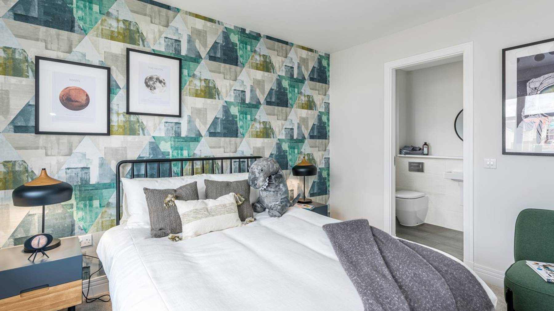 Bedroom with ensuite 