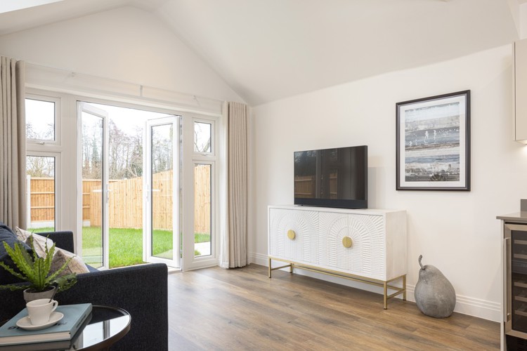 The Whitebeam, Samuel Gardens, Kitchen Dining Room