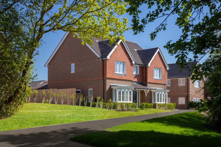 5 bedroom homes for sale newbury