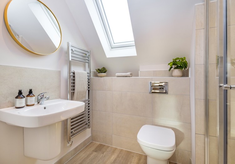 Ingatestone Grove Foxglove Ensuite (2)