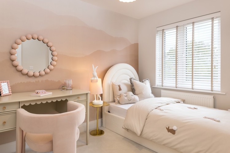 The Orpine Custom 3, Samuel Gardens Bedroom