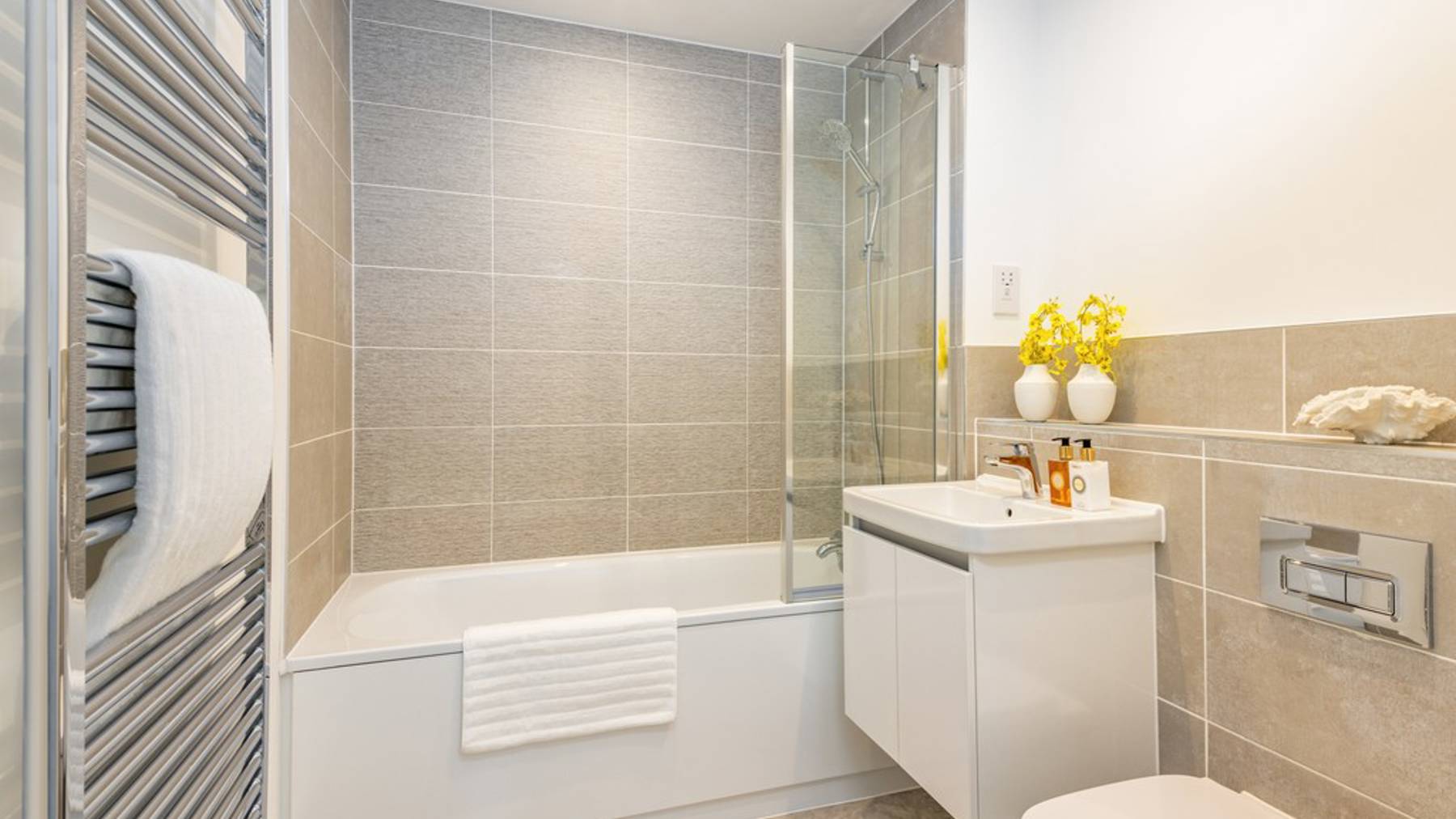 2 bedroom maisonettes for sale in Finchampstead