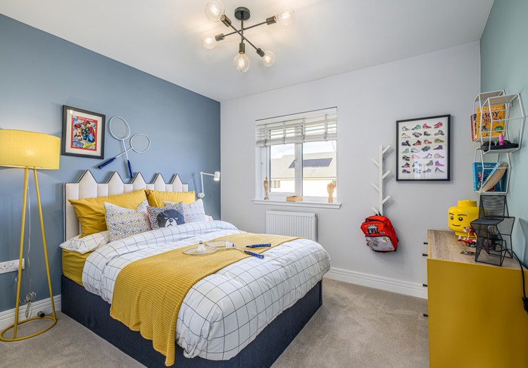 5 bedroom showhome | bedroom with fitted wardrobes and homely décor