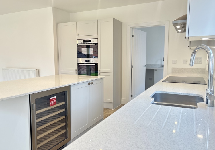 5 bedroom homes for sale newbury