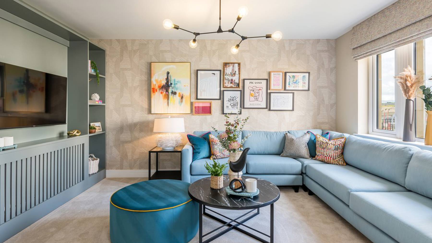 3 bedroom showhome | Spacious lounge