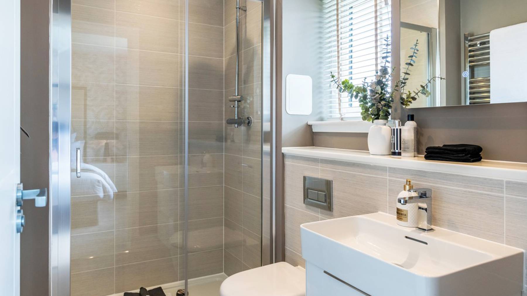 4 bedroom showhome | Generous bathroom sizes