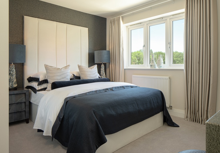 Vb1818150 8348 17 Plot6 St Peters Quarter Chertsey Hunsley Bedroom1