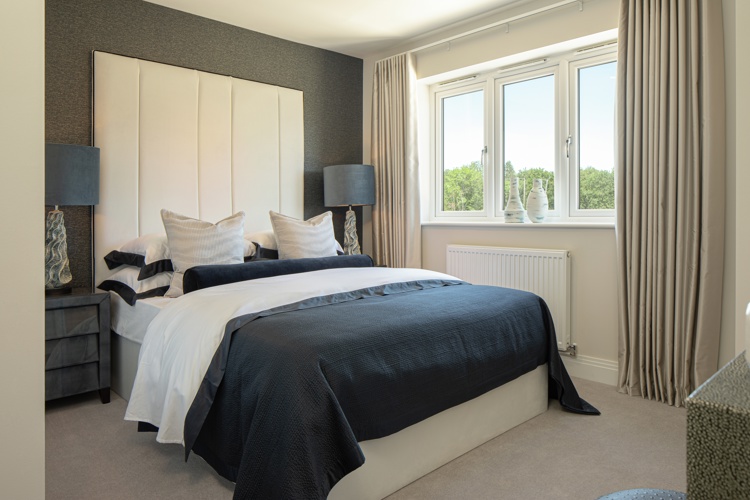 Vb1818150 8348 17 Plot6 St Peters Quarter Chertsey Hunsley Bedroom1