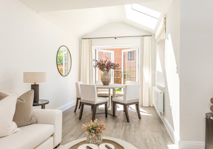 The Foxglove At Samuel Gardens Family, Dining Room