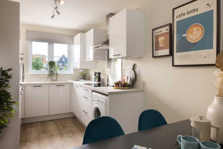 Cala at Hampton Lakes: The Hulsfield - kitchen/breakfast room