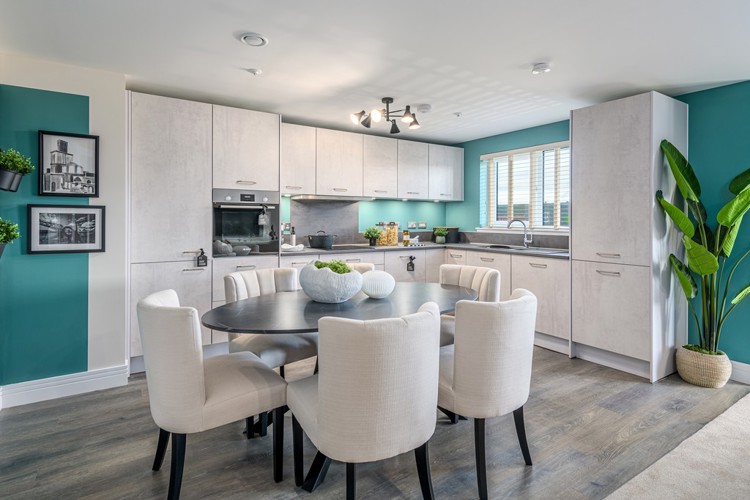 3 Bed Apartment | Kitchen Dining