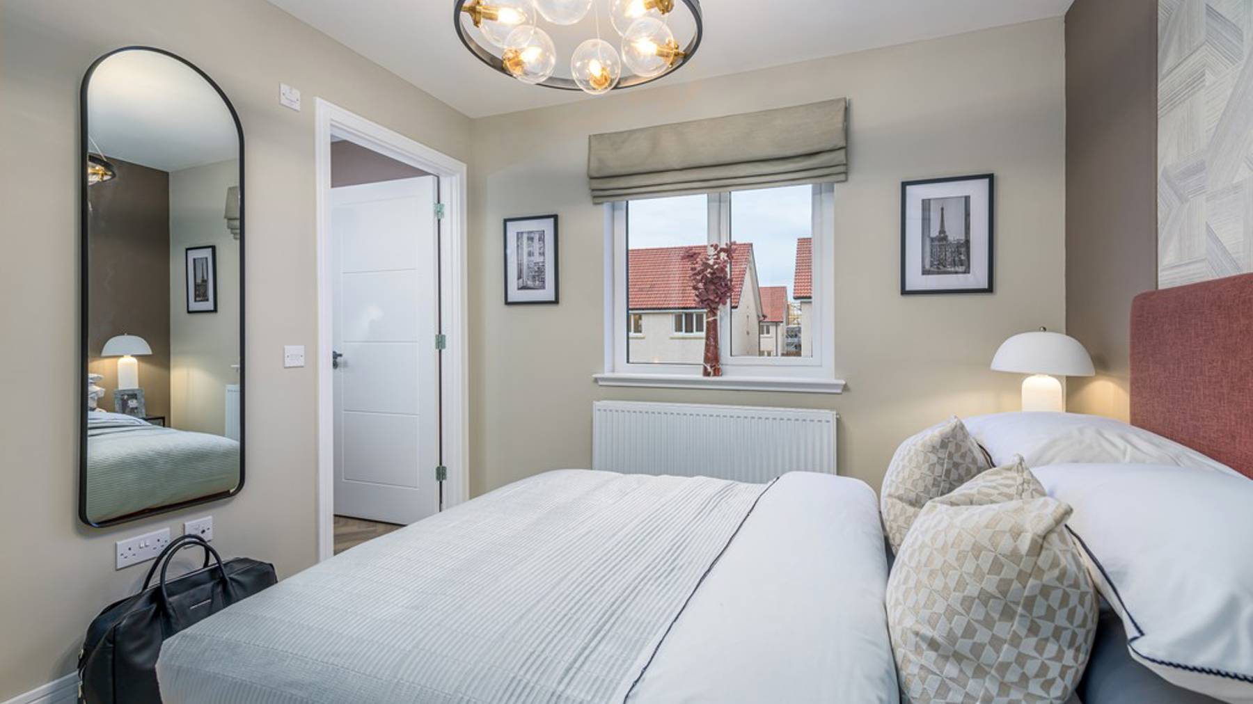 4 bedroom showhome | principal bedroom with en suite and fitted wardrobes