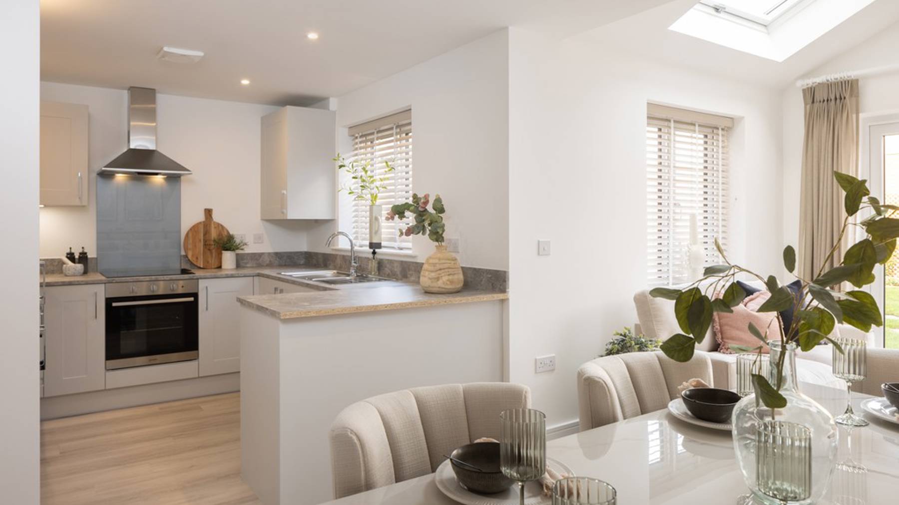 The Orpine Custom 3, Samuel Gardens Kitchen Dining