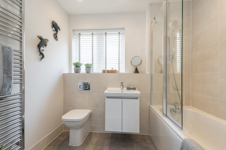 The rowan bathroom