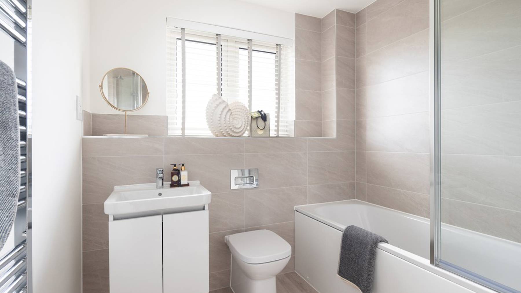 4 Bedroom houses for sale in Finchampstead