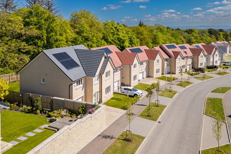 Belwood Oaks - drone street scene - Penicuik - 4 & 5 bedroom homes for sale