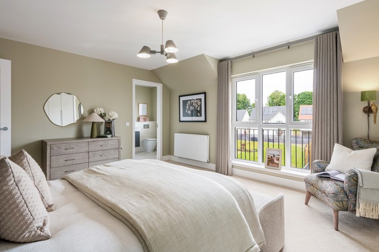 5 bedroom showhome | impressive bedroom with en-suite, Juliet balcony and fitted wardrobes as standard 