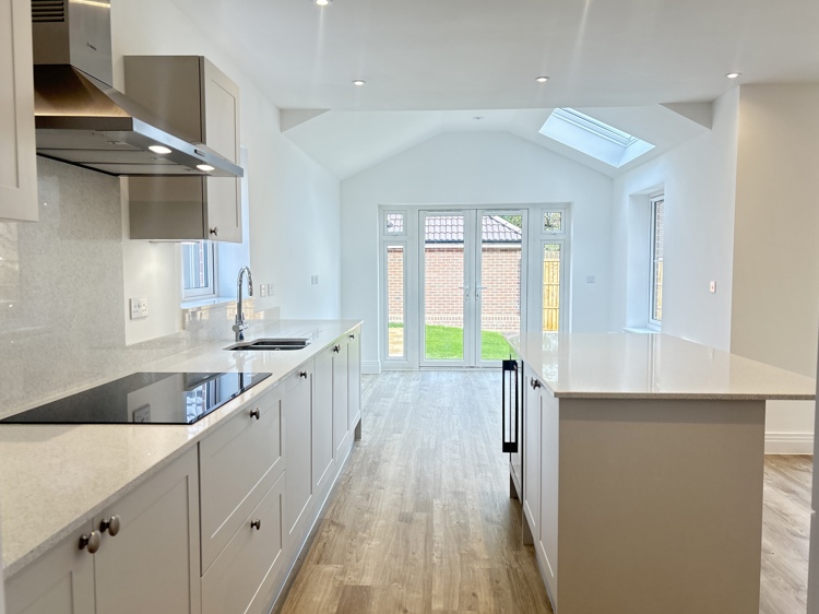 5 bedroom homes for sale newbury