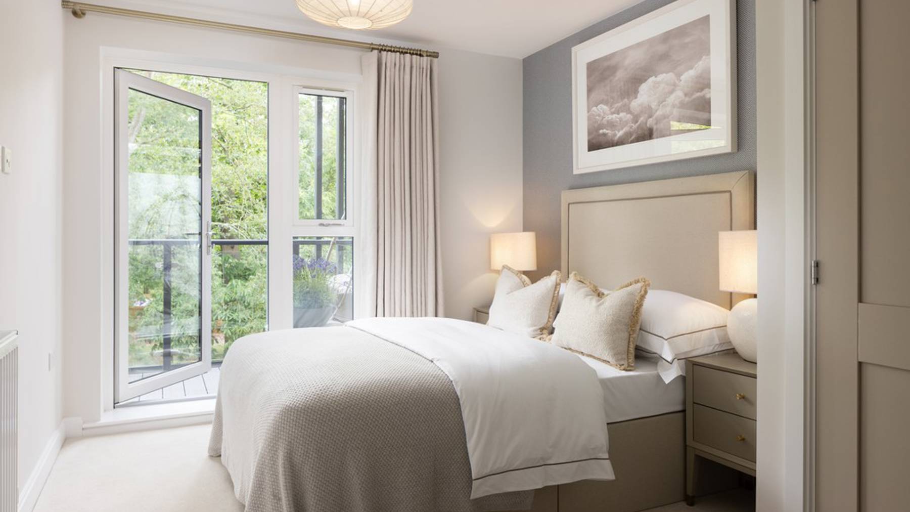 Houses for sale in Weybridge Surrey