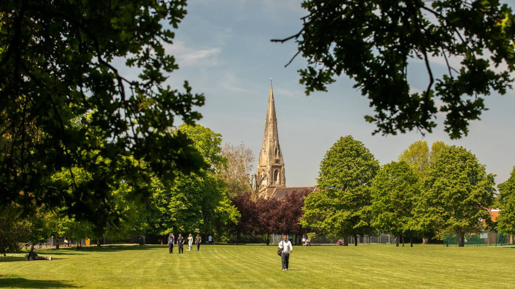 Local photography for houses for sale in Weybridge