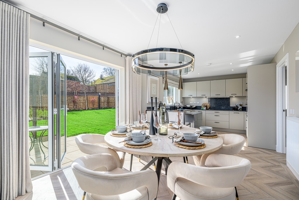 Longbanks Green Elliot Kitchen Family Dining (1)