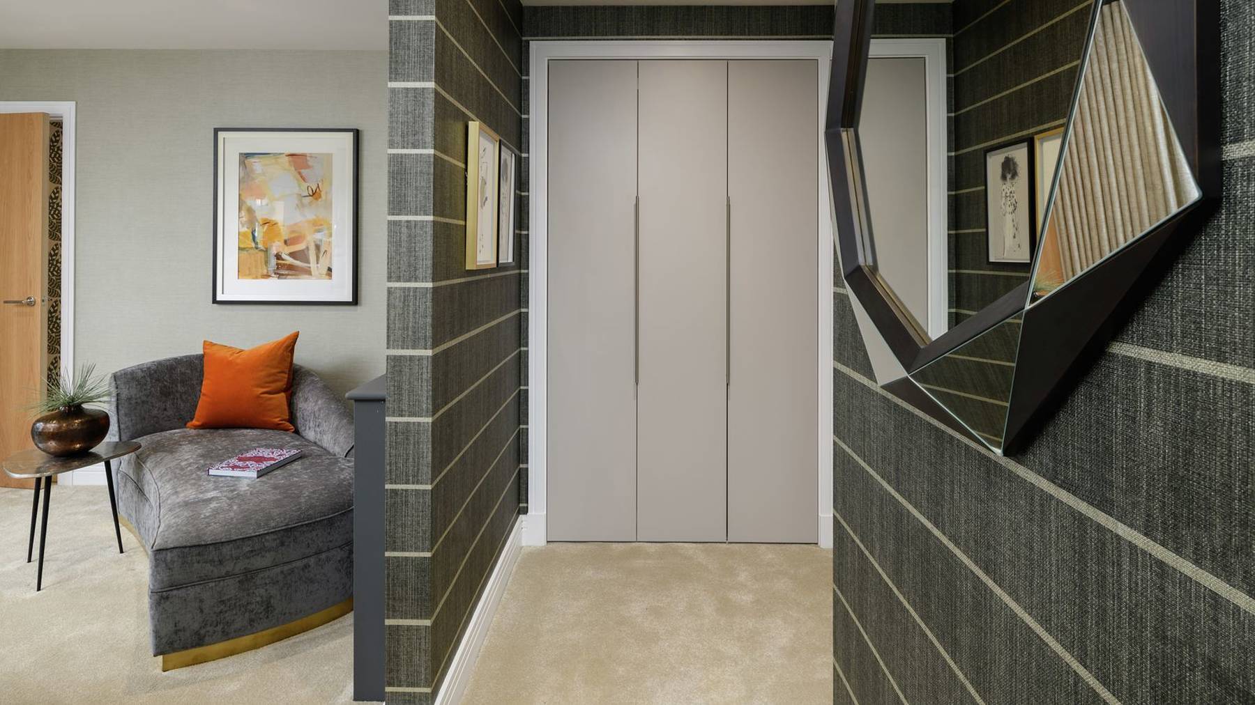 Vb1913279 Cala Cults Fraiarsfield West Kennedy MB Wardrobe Zacandzac